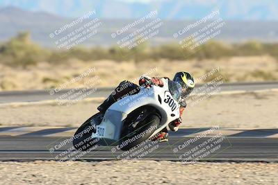 media/Dec-07-2025-CVMA (Sun) [[3e7d2de5dc]]/Race 17-Amateur Formula Middleweight/